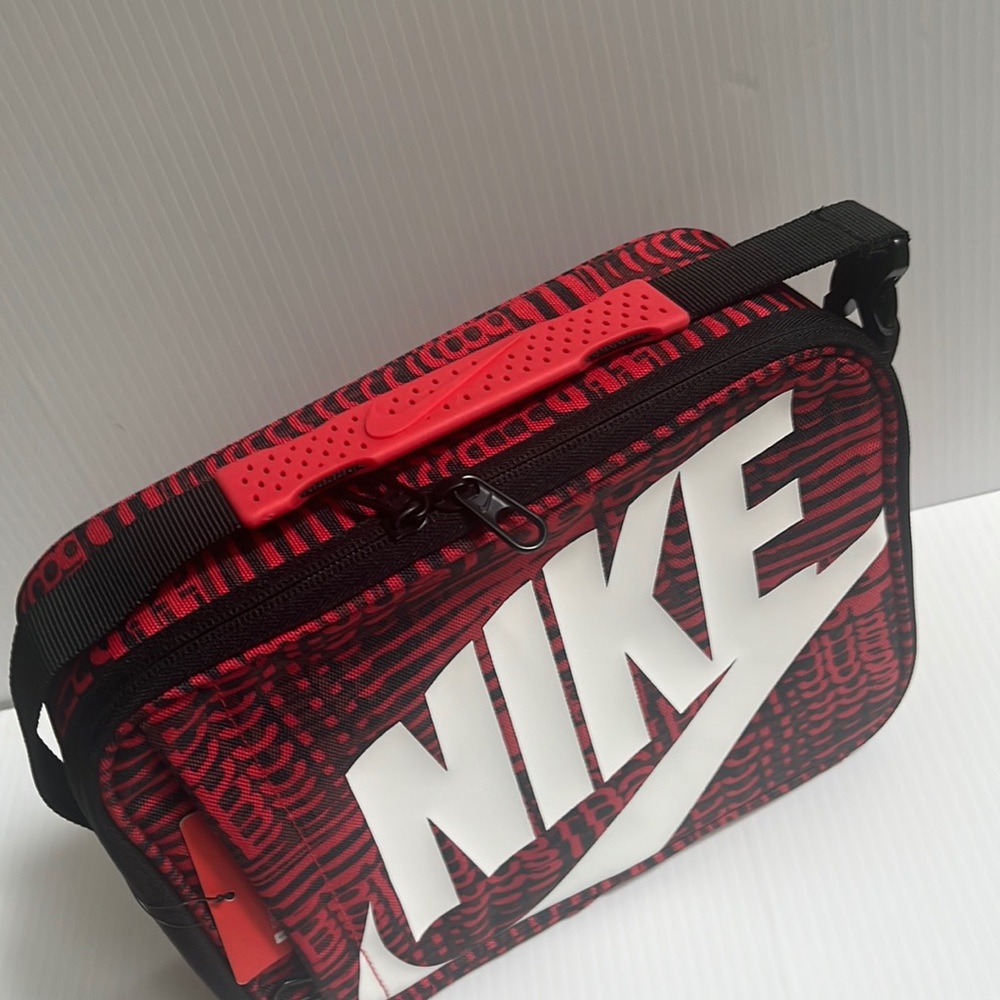 Red Nike Insulated Lunch Bag